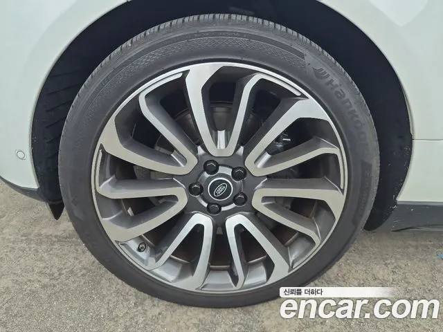 Land Rover Range Rover 2017 thumb 5