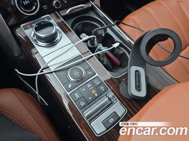 Land Rover Range Rover 2017 thumb 9
