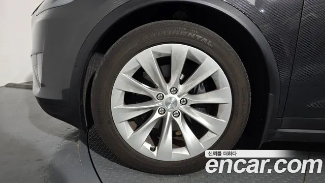 Tesla Model X 2020 thumb 5