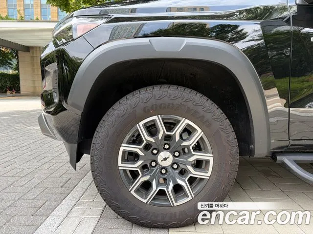 Chevrolet Colorado 2024 thumb 5