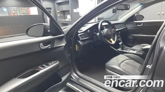 Kia K5 2018 thumb 10