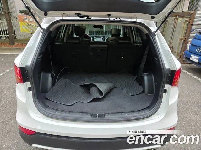 Hyundai Санта Фе 2012 thumb 7