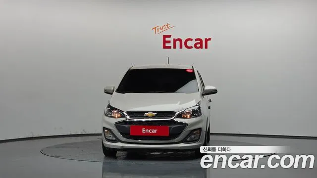 Chevrolet Spark 2018 thumb 3