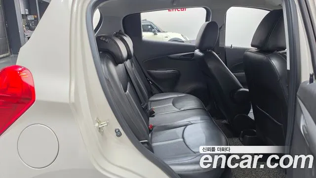 Chevrolet Spark 2018 thumb 11