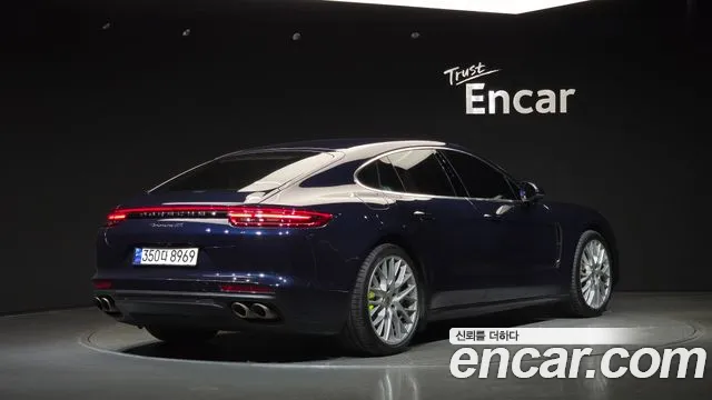 Porsche Panamera 2017 thumb 2