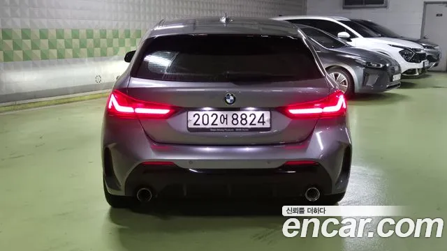 BMW 1 серии 2023 thumb 2