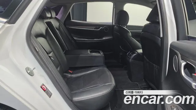 Hyundai Grandeur 2017 thumb 12