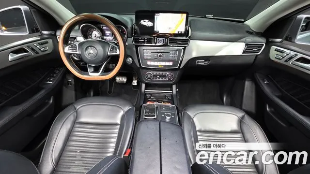 Mercedes-Benz GLE-Класс 2018 thumb 7