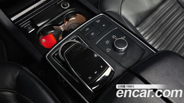 Mercedes-Benz GLE-Класс 2018 thumb 9