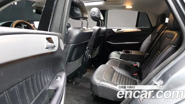 Mercedes-Benz GLE-Класс 2018 thumb 11