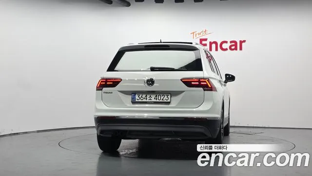 Volkswagen Tiguan 2020 thumb 4
