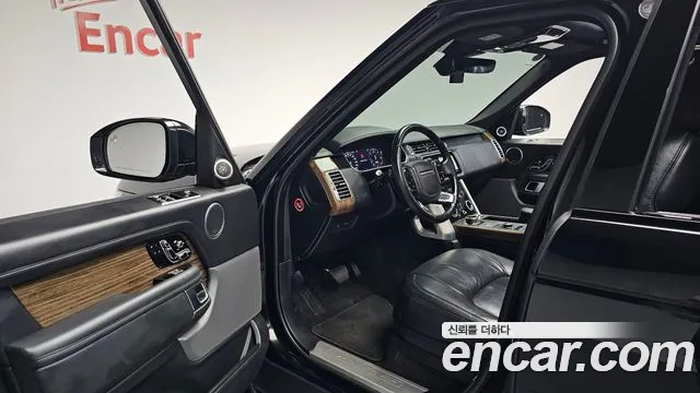 Land Rover Range Rover 2019 thumb 9