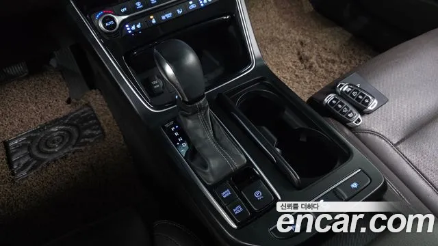 Hyundai Grandeur 2017 thumb 9