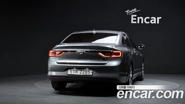 Renault Megane 2016 thumb 4