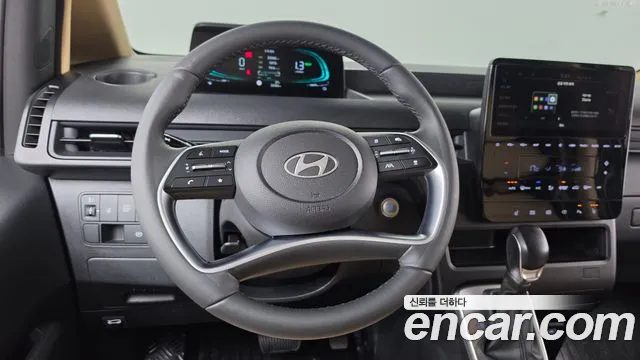 Hyundai Staria 2024 thumb 11