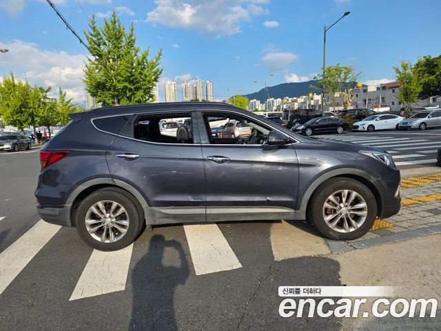 Hyundai Santafe 2016 thumb 2