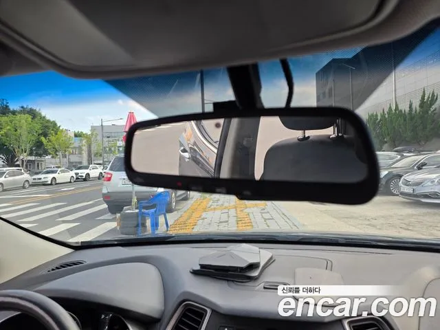 Hyundai Santafe 2016 thumb 6