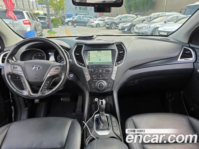 Hyundai Santafe 2016 thumb 8