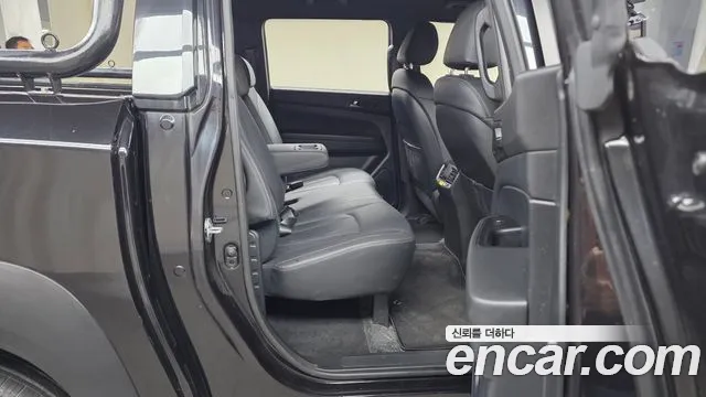 KG_Mobility_Ssangyong Rexton 2019 thumb 12