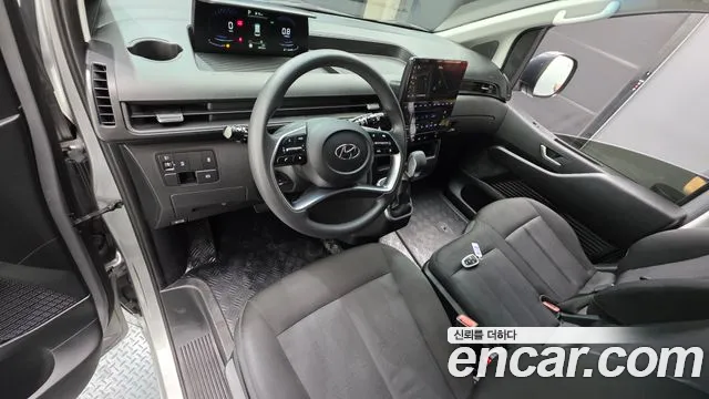 Hyundai Staria 2021 thumb 7