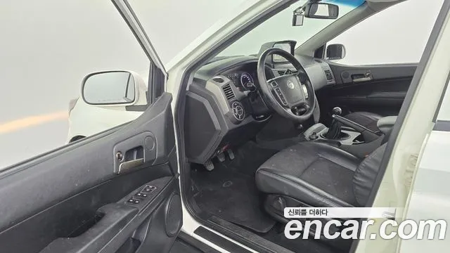 KG_Mobility_Ssangyong KORANDO 2014 thumb 10