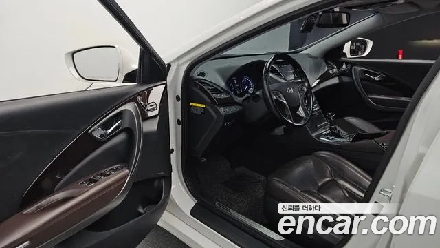 Hyundai Grandeur 2015 thumb 10
