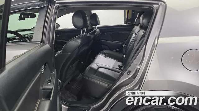 Kia Sportage 2011 thumb 11