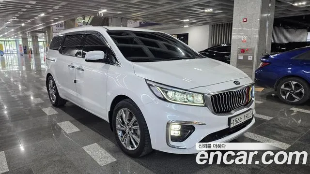 Kia Carnival 2020 thumb 2