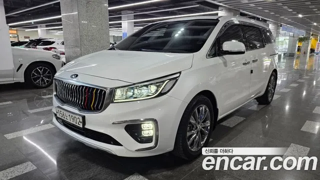 Kia Carnival 2020 thumb 3