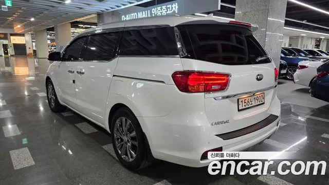 Kia Carnival 2020 thumb 6