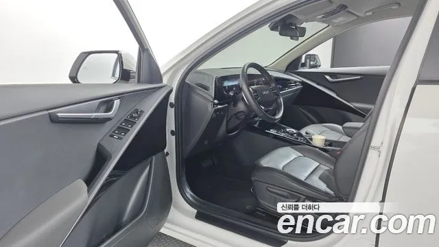 Kia Niro 2023 thumb 11