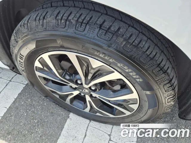 Kia Carnival 2021 thumb 7