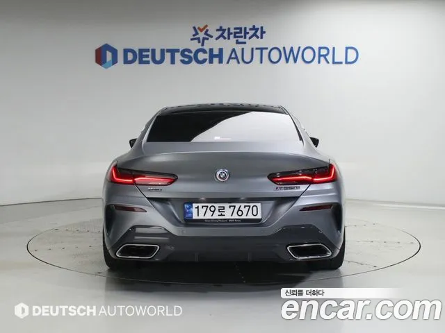 BMW 8 серии 2022 thumb 4
