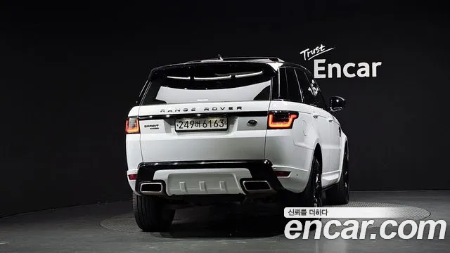 Land Rover Range Rover Sport 2019 thumb 3