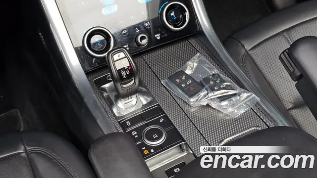 Land Rover Range Rover Sport 2019 thumb 8
