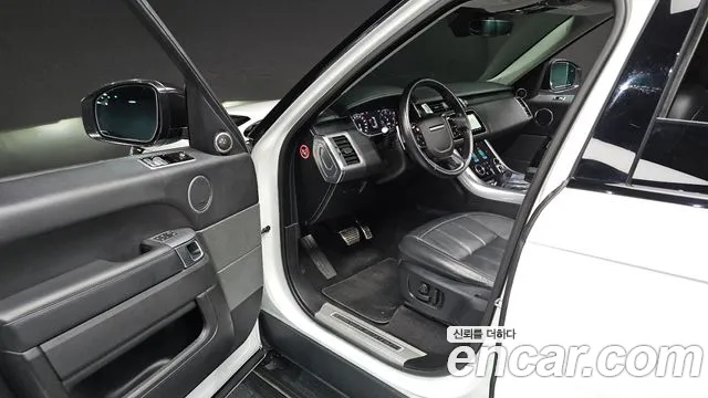 Land Rover Range Rover Sport 2019 thumb 9