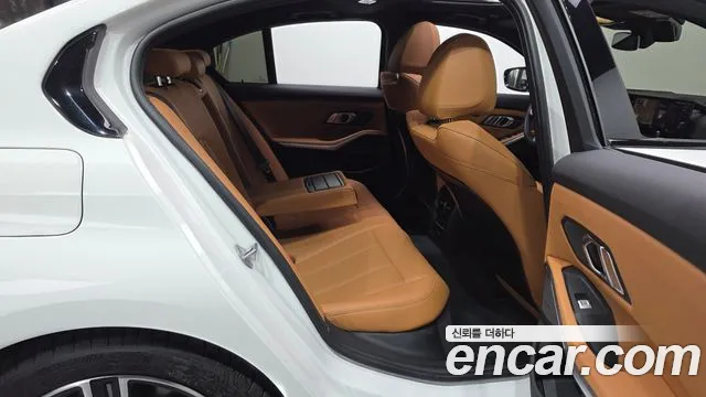 BMW 3 серии 2023 thumb 11