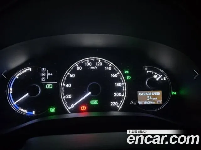 Lexus CT200h 2015 thumb 12
