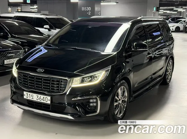 Kia Carnival 2018 thumb 3
