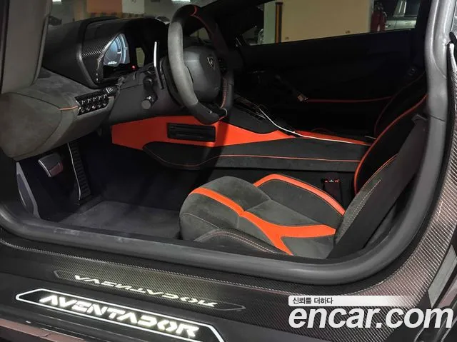 Lamborghini Aventador 2018 thumb 7