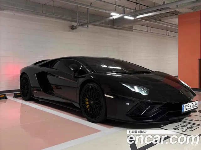 Lamborghini Aventador 2018 thumb 11