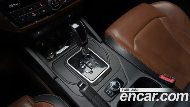 KG_Mobility_Ssangyong Rexton 2018 thumb 9