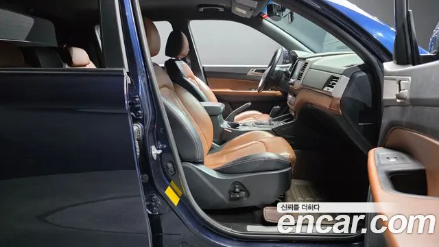 KG_Mobility_Ssangyong Rexton 2018 thumb 11