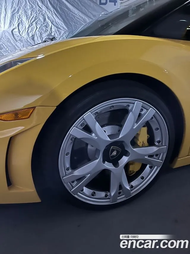 Lamborghini Gallardo 2006 thumb 5