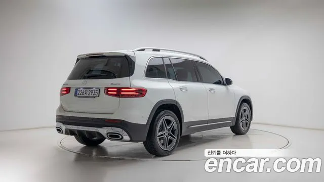 Mercedes-Benz GLB 2025 thumb 4