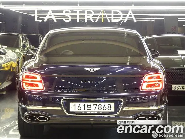 Bentley Flying Spur 2023 thumb 2