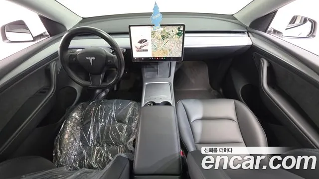 Tesla Model Y 2024 thumb 6