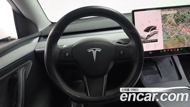 Tesla Model Y 2024 thumb 12