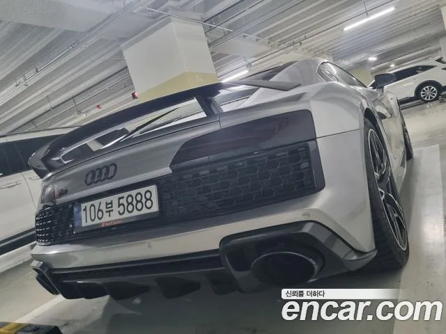 Audi R8 2017 thumb 2