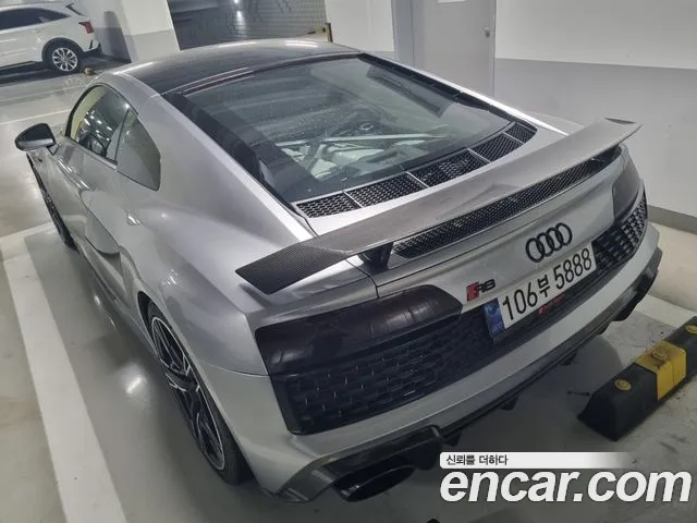 Audi R8 2017 thumb 4